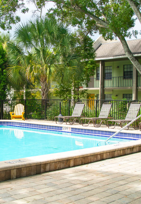 Luxury Apartments in Tampa Fernwood Grove Apartments